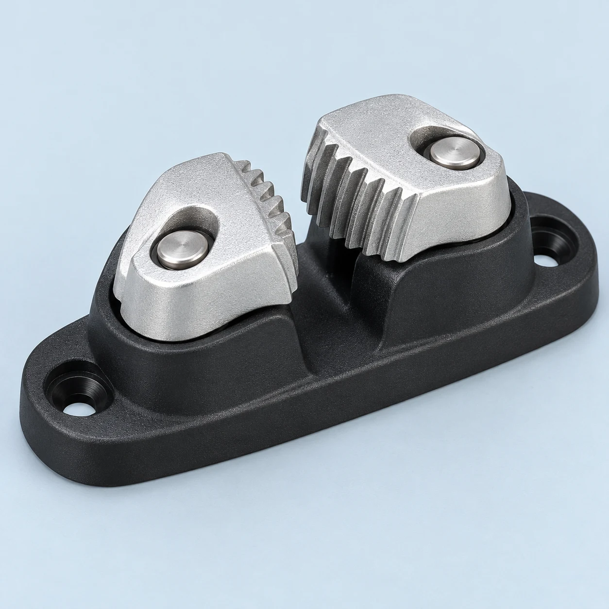 Twin-cam line cleat